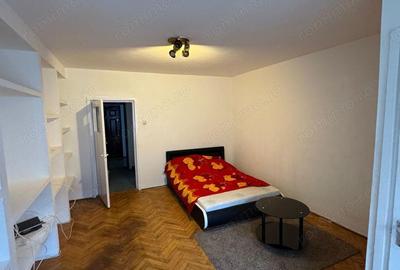 De inchiriat apartament cu 1 camera zona Circumvala?iunii- 1392 - 7