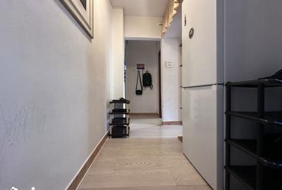 Apartament cu 3 camere în Micro 4 - 7