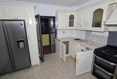 2 camere -etaj 2 - Brown- Valea Lupului - 65 mp - liber - 93900 euro - 1