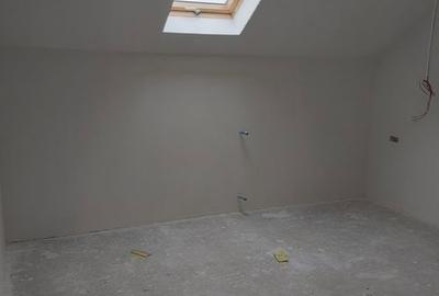 Casă cu 3 camere cu Teren 147 Mp în Central