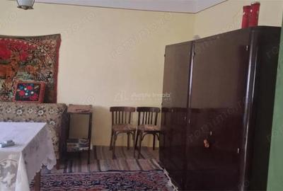 Casă cu 2 camere cu Teren 609 Mp în Uileacu de Beiuș - 1