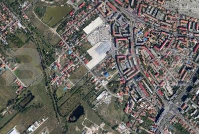 Teren de 11636 mp, în Central - 1