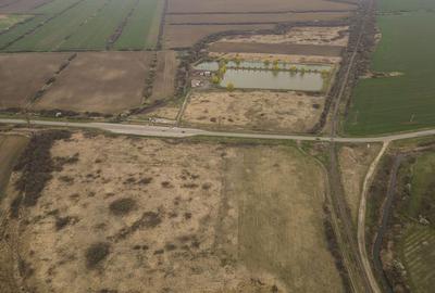 Teren de 8600 mp, în Central - 10