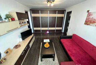 Apartament cu 3 camere semidecomandat, mobilat în Costin Georgian - 8