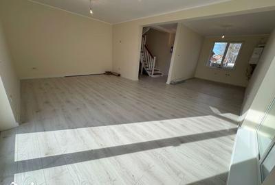 Casă cu 4 camere cu Teren 500 Mp în Central - 9