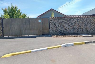 Casă de vânzare 3 camere în Valu lui Traian - Zona Conac - 2