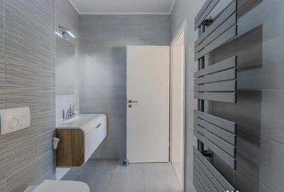 Apartament cu 4 camere decomandat, mobilat în Tractorul - 3