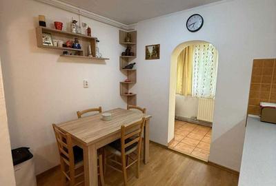 Apartament cu 2 camere decomandat în Central - 1