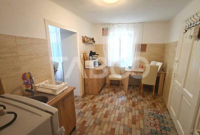 Apartament cu 2 camere nedecomandat, mobilat în Orașul de Jos - 3