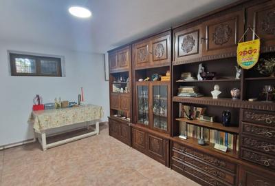 Casa cu 5 camere, 200mp, Centru - 12