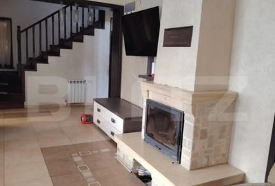 Casă cu 5 camere cu Teren 500 Mp în Bucium - 2