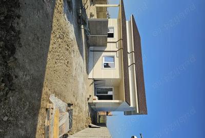 Casă cu Teren 259 Mp în Moșnița Veche