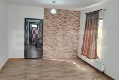 Casă cu 3 camere cu Piscina în Central - 13