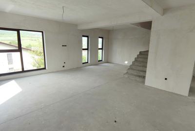 Casă cu 4 camere cu Teren 200 Mp în Iris - 9
