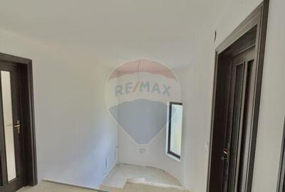 OFERTA!!Vila deosebita de vanzare in Sasar cu teren... OFERTA!!Vila deosebita de vanzare in Sasar cu teren... - 17