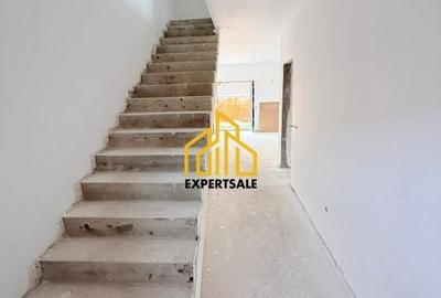 Casă cu 4 camere în Prelungirea Ghencea