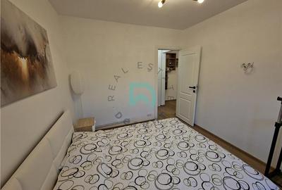 Apartament cu 2 camere semidecomandat în Tractorul - 10