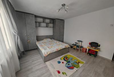 Constructie S+P+1E+M si teren 1000 mp, I.L. Caragiale, Dambovita - 2