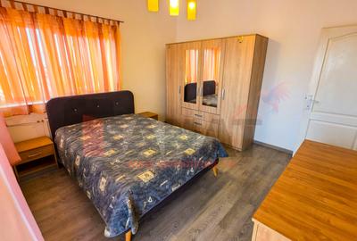 Apartament cu 3 camere decomandat în Valea Aurie - 9