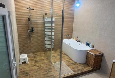 Casă individuală cu 4 camere cu Canalizare în Est - 8