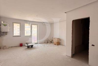Apartament cu 3 camere decomandat în Florești