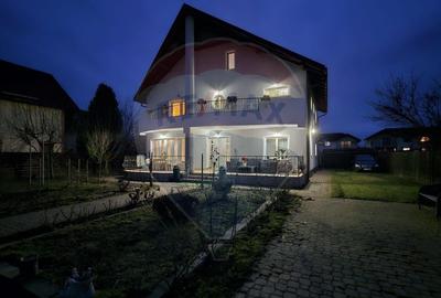 Casă cu 6 camere cu Teren 1075 Mp în Cristian - 19