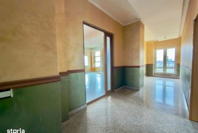 Apartament cu 4 camere în Central - 3