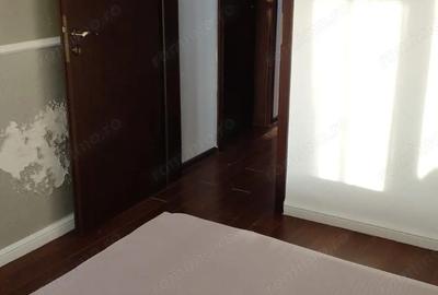 Apartament cu 3 camere semidecomandat, mobilat în Valea Oltului - 12
