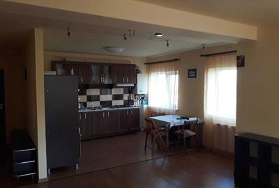 Apartament cu 2 camere decomandat în Central - 2