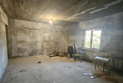 Casă cu 7 camere cu Teren 523 Mp în Central - 15