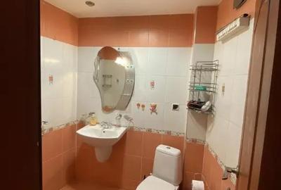 Apartament cu 2 camere semidecomandat în Giurgiului