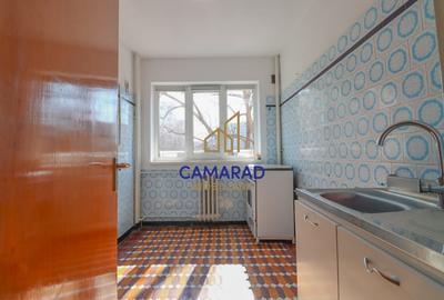 Apartament cu 3 camere semidecomandat, mobilat în Titan - 16