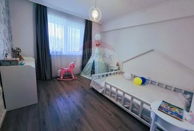 Apartament cu 3 camere de vanzare Calea Surii Mici Apartament cu 3 camere de vanzare Calea Surii Mici - 4