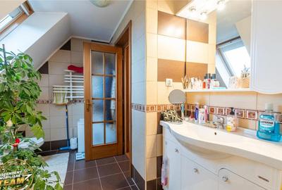 FILM! Casa distincta,P M,5 camere,garaj dublu,sauna,ciubar:c - 14