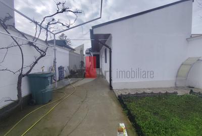 Casă individuală cu 3 camere cu Canalizare în Giulești - 1