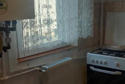 Garsonieră decomandată în Central - 9