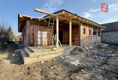 Duplex cu 3 camere si 2 bai pe parter, zona Albina - 2