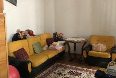 Casa in centrul orasului Ramnicu Sarat - 1