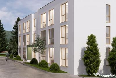 Apartament cu 4 camere semidecomandat în Central - 2