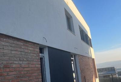 Duplex semifinisat, 160mp cu teren de 200mp, zona Voronet - 6