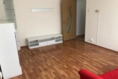 Apartament 2 camere, etaj 3 zona excelenta, lini?tit? - 4