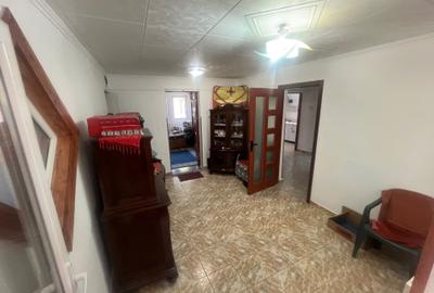 Casă cu 4 camere în Scorțeni - 1