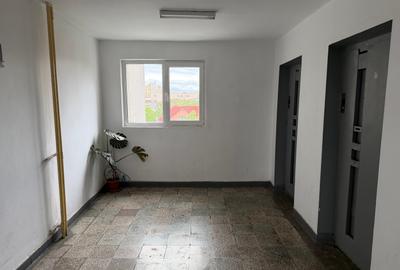 Garsonieră decomandată, mobilată în Titan - 24