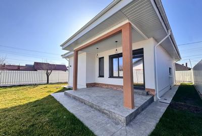 Casă individuală cu 4 camere cu Canalizare în Nord - 8