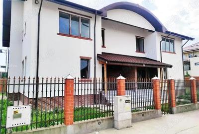 Casă cu 5 camere cu Teren 400 Mp în Central - 9