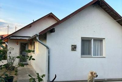 Casă cu 4 camere cu Teren 90 Mp în Central - 2