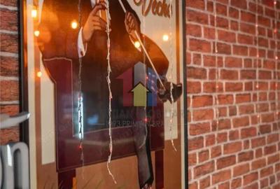 Spațiu comercial, de 300 mp, în Ultracentral - 8