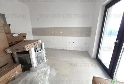 Casă cu 4 camere cu Teren 685 Mp în Corbeanca