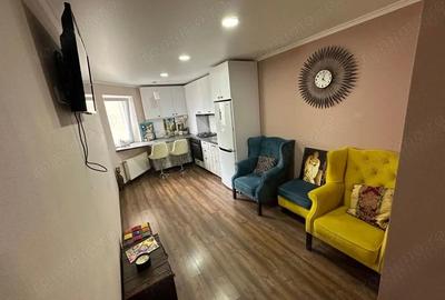 Garsonieră decomandată în 1 Mai - 1