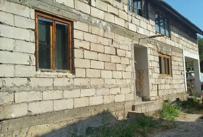 Casă cu 6 camere în Almașu Sec - 2